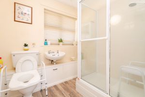 SHOWER ROOM- click for photo gallery